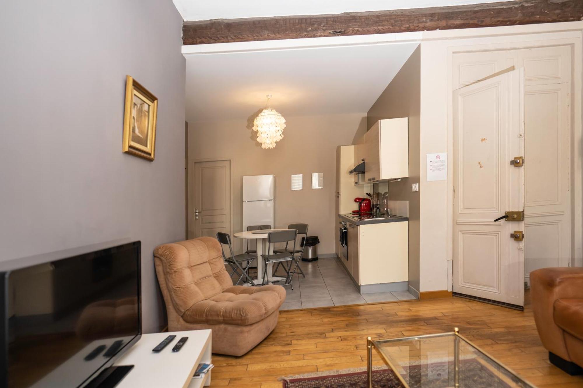 "Air D'Antan"-Meuble De Tourisme 3 Etoiles -Residence "Les Logis De Beziers"-Garage Optionnel-Coeur De Ville-Plages A 16Km ! Dış mekan fotoğraf